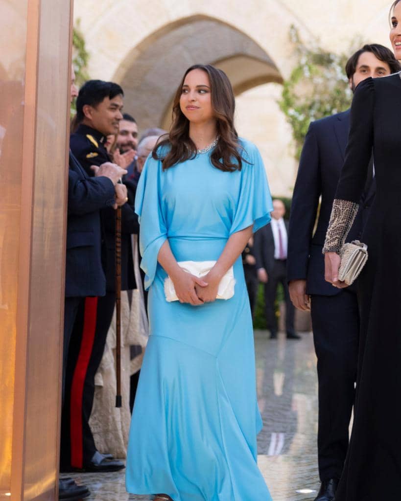 harpersbazaararabia.com