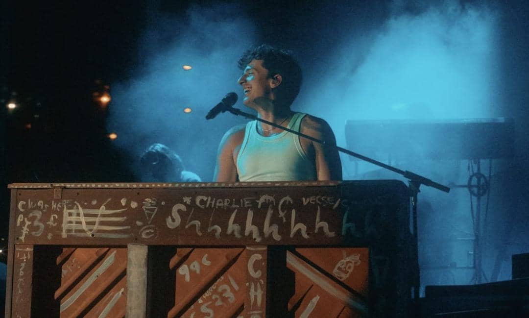 Dok. TEM Present & PK Entertainment