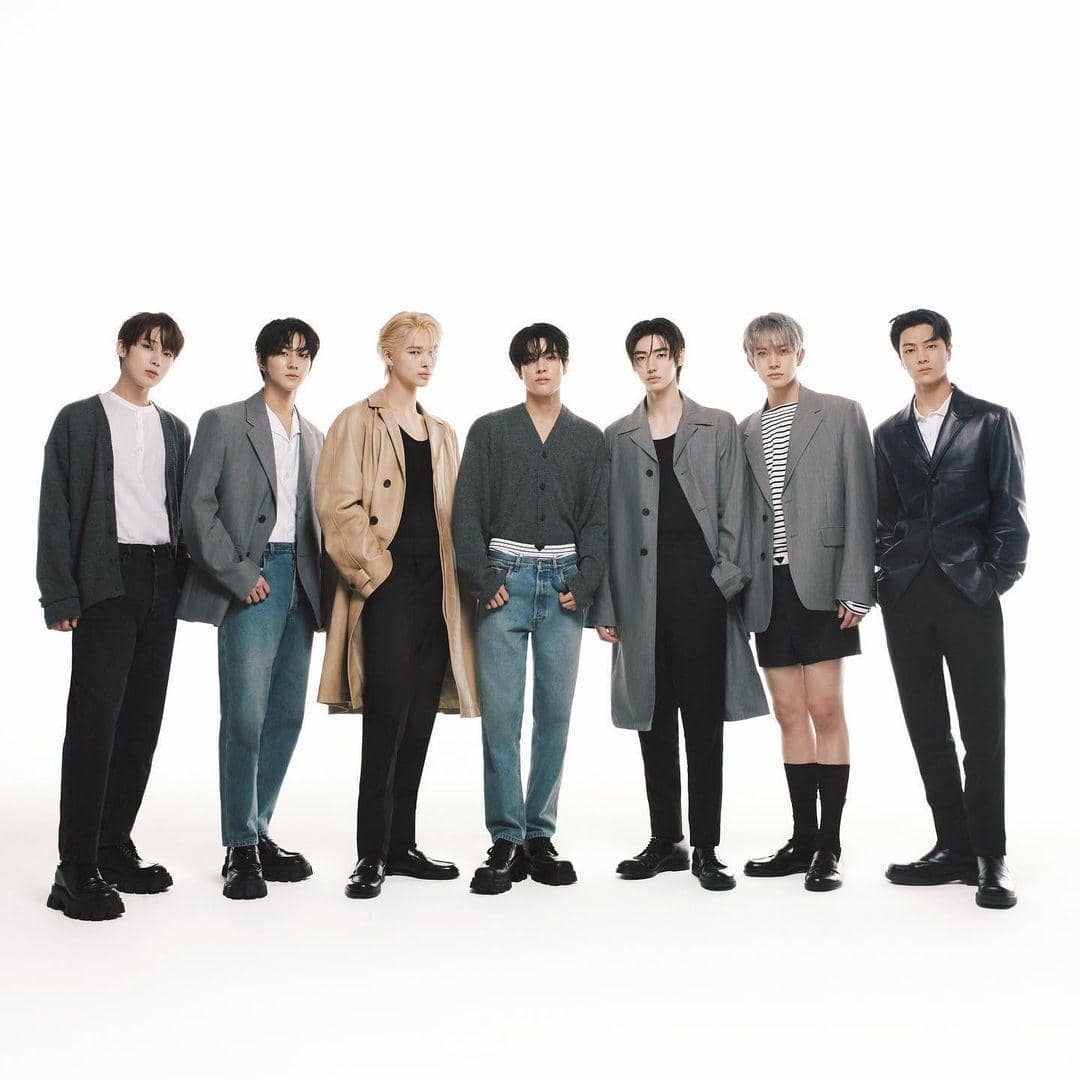 instagram.com/harpersbazaarkorea