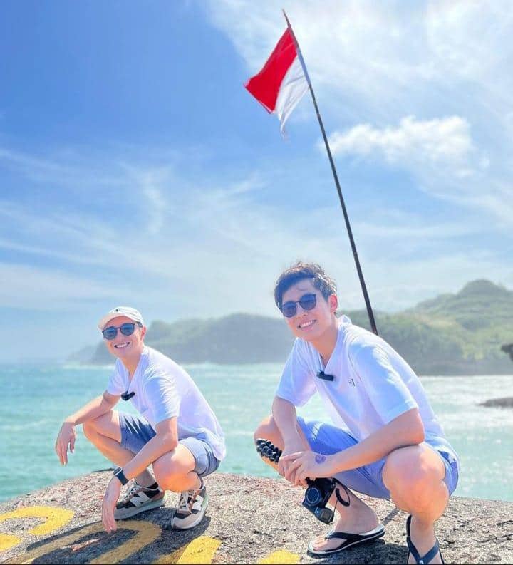 Instagram.com / tomoyama23