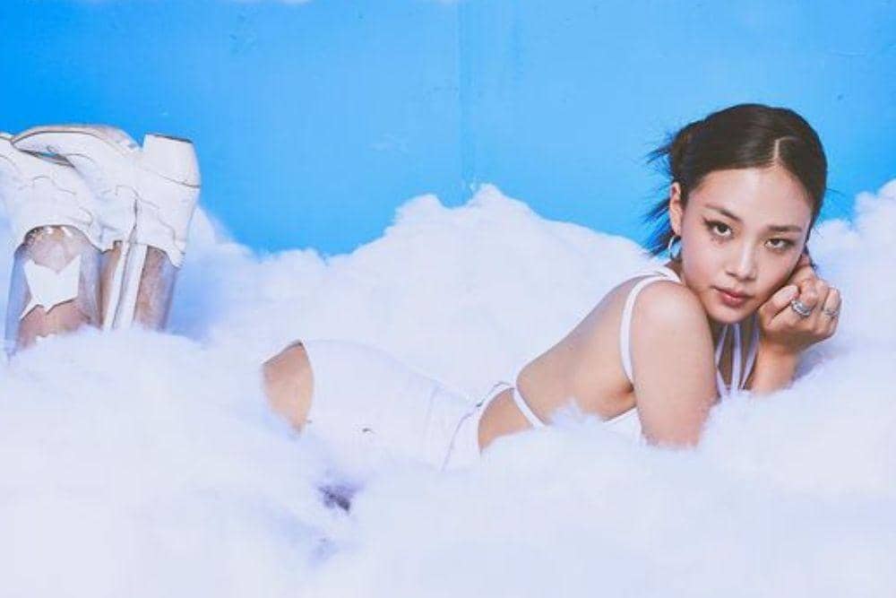 instagram.com/nakedbibi