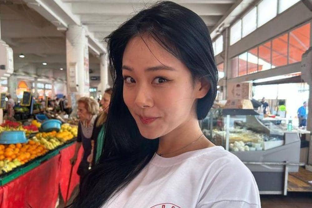 instagram.com/nakedbibi