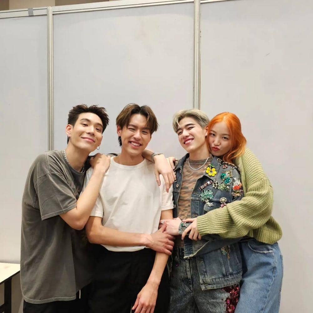 instagram.com/thanaerngnin