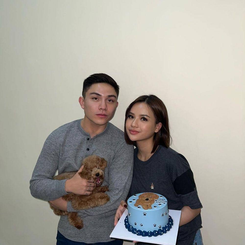 instagram.com/anggimarito