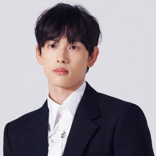 instagram.com/yim_siwang