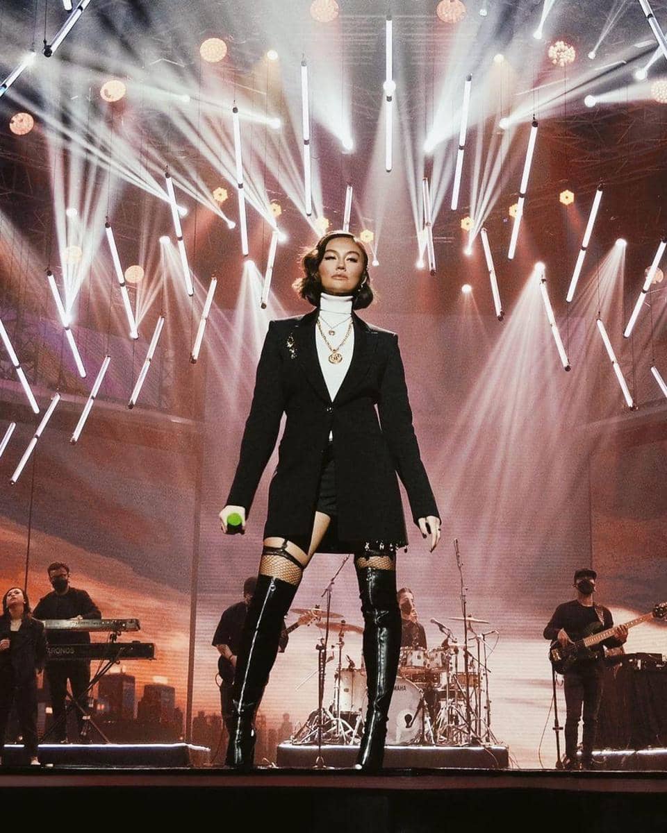 instagram.com/agnezmo