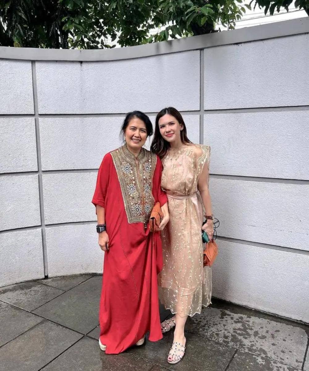 instagram.com/michellejoan_