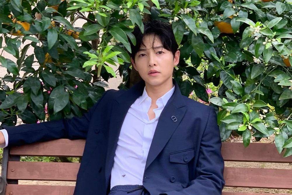 6 Alasan Song Joong Ki Disebut Sebagai Laki-Laki Red Flag oleh Netizen