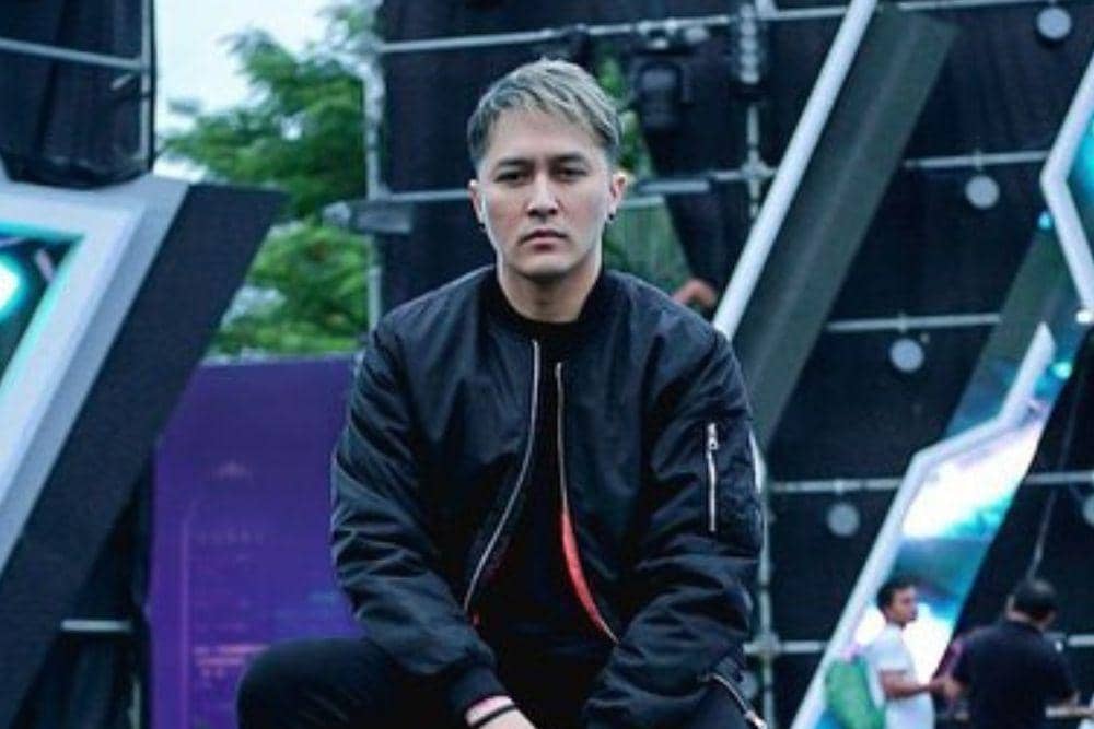 instagram.com/_demianaditya_