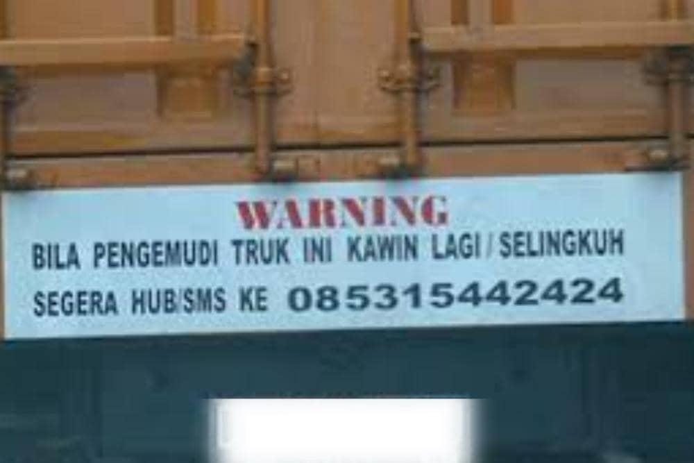 Twitter.com/mLoveIndonesia