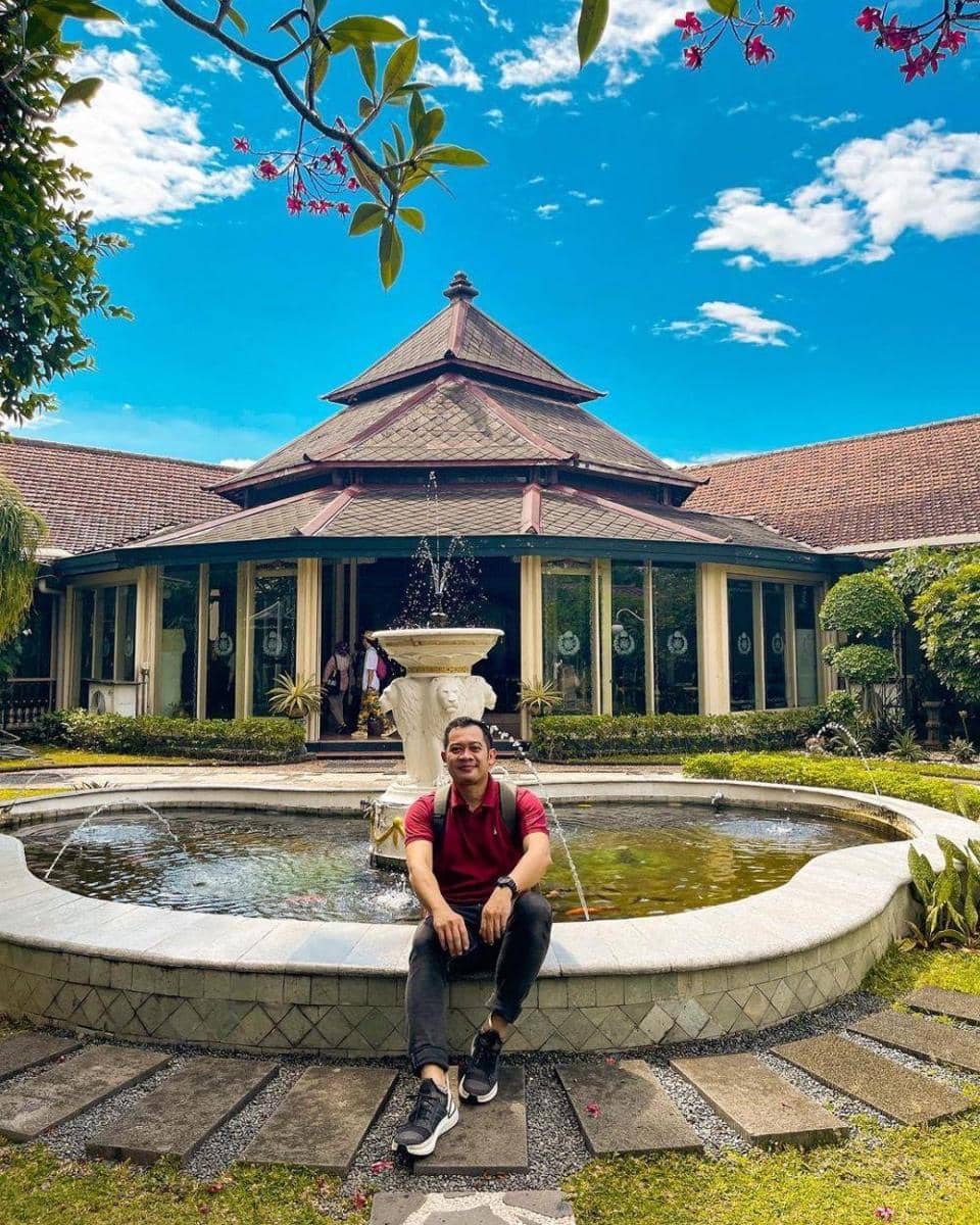 instagram.com/y_whibisono