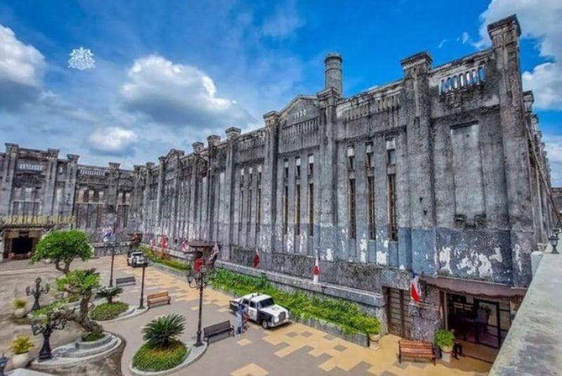 instagram.com/theheritagepalace