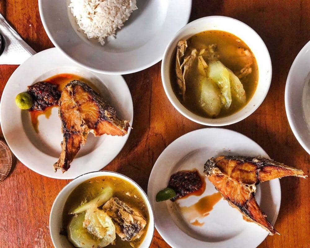 Instagram.com/eyesbellytoes