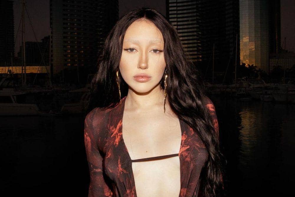 instagram.com/noahcyrus