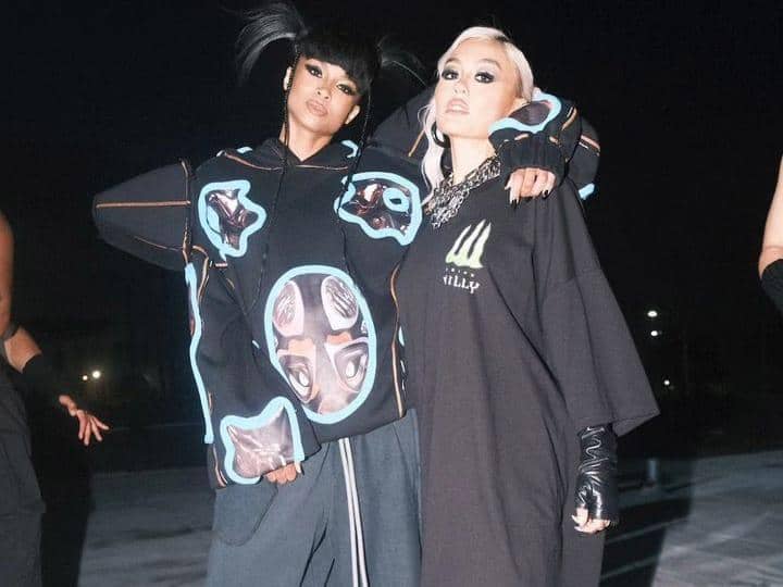 Instagram.com / agnezmo