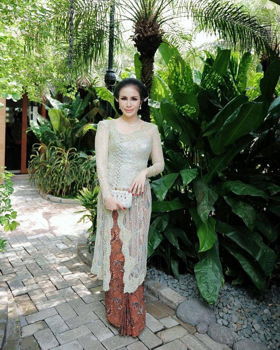 instagram.com/therealmomogeisha