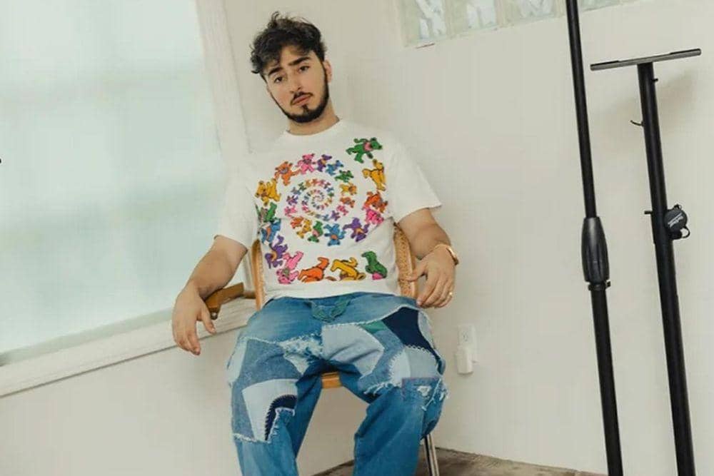 instagram.com/zackbia