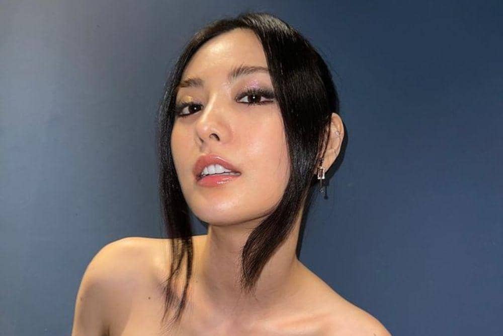 instagram.com/jin_a_nana