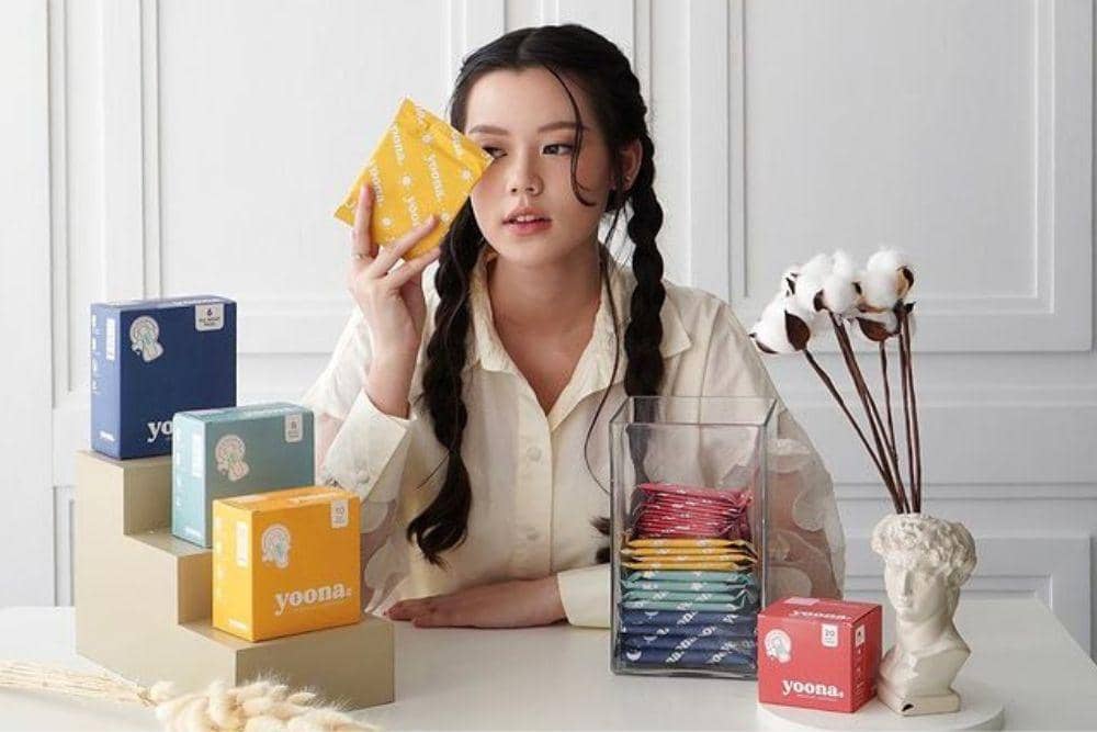 instagram.com/yoonawomen