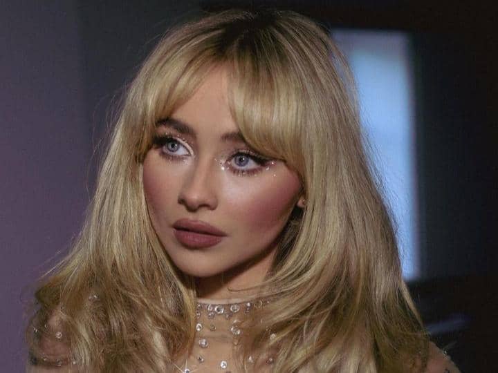 Instagram.com / sabrinacarpenter