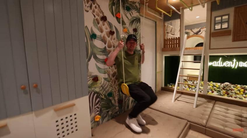 YouTube.com/Alan Walker