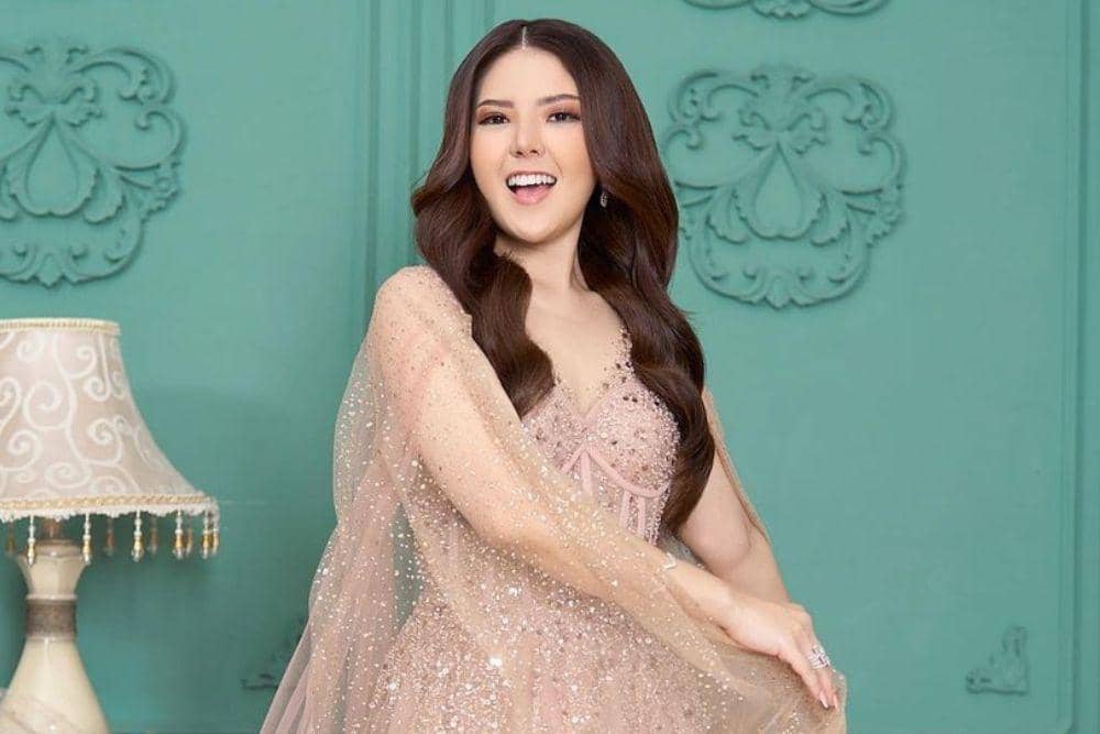 instagram.com/tinatoon101