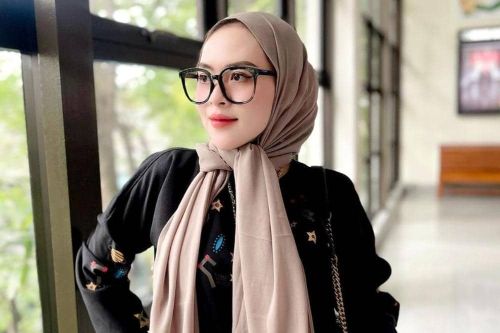 instagram.com/meylisazaara