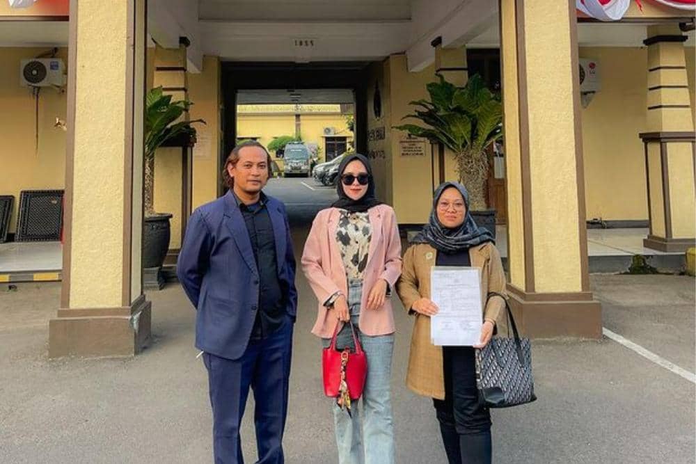 instagram.com/meylisazaara