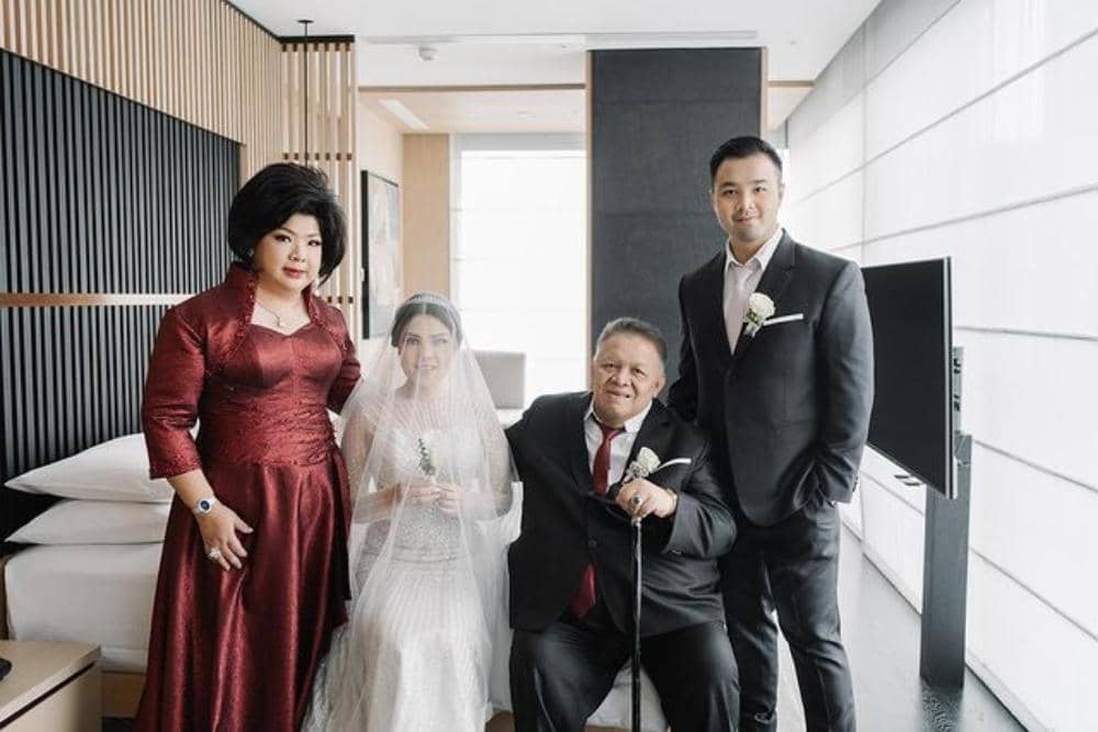 instagram.com/tinatoon101