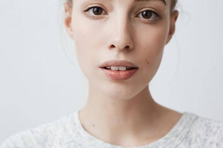 Lip Care untuk Bibir Kering dan Pecah-Pecah yang Melembapkan