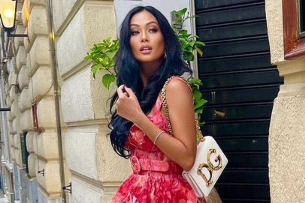 instagram.com/indahkalalo