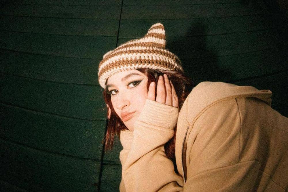 instagram.com/stephaniepoetri