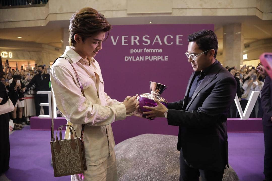dok. VERSACE Dylan Purple