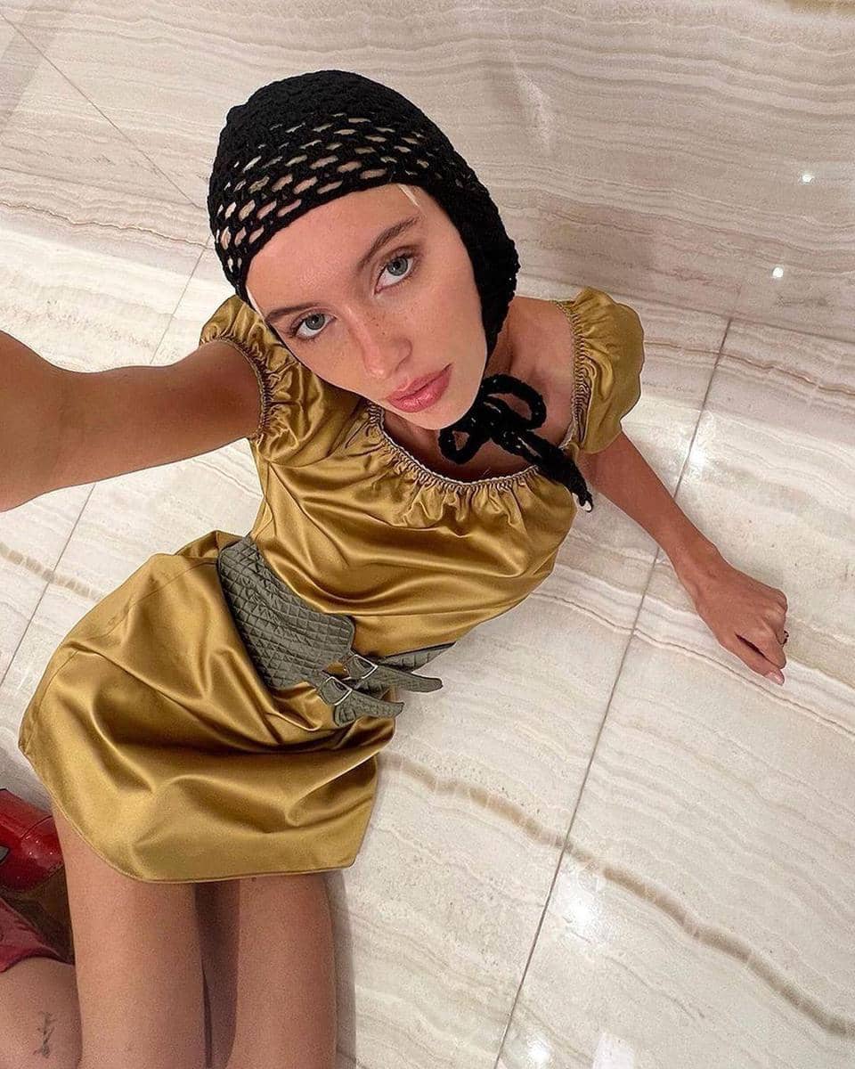 instagram.com/lirisaw