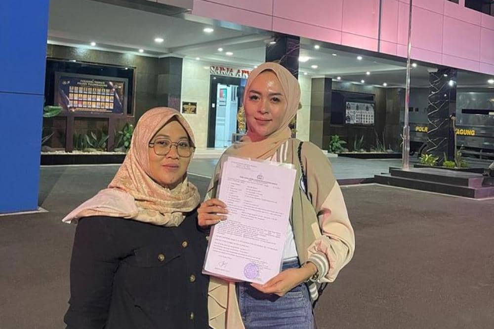 instagram.com/meylisazaara