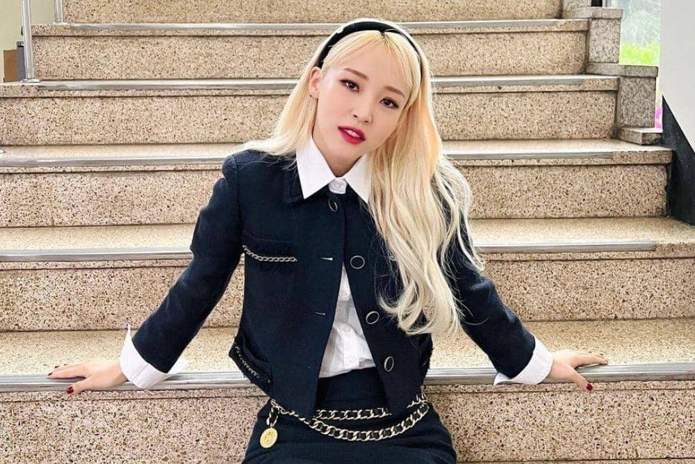 instagram.com/mo_onbyul