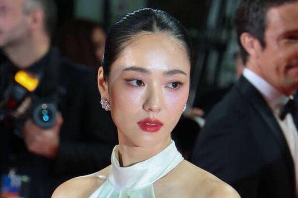 instagram.com/jeon.yeobeen