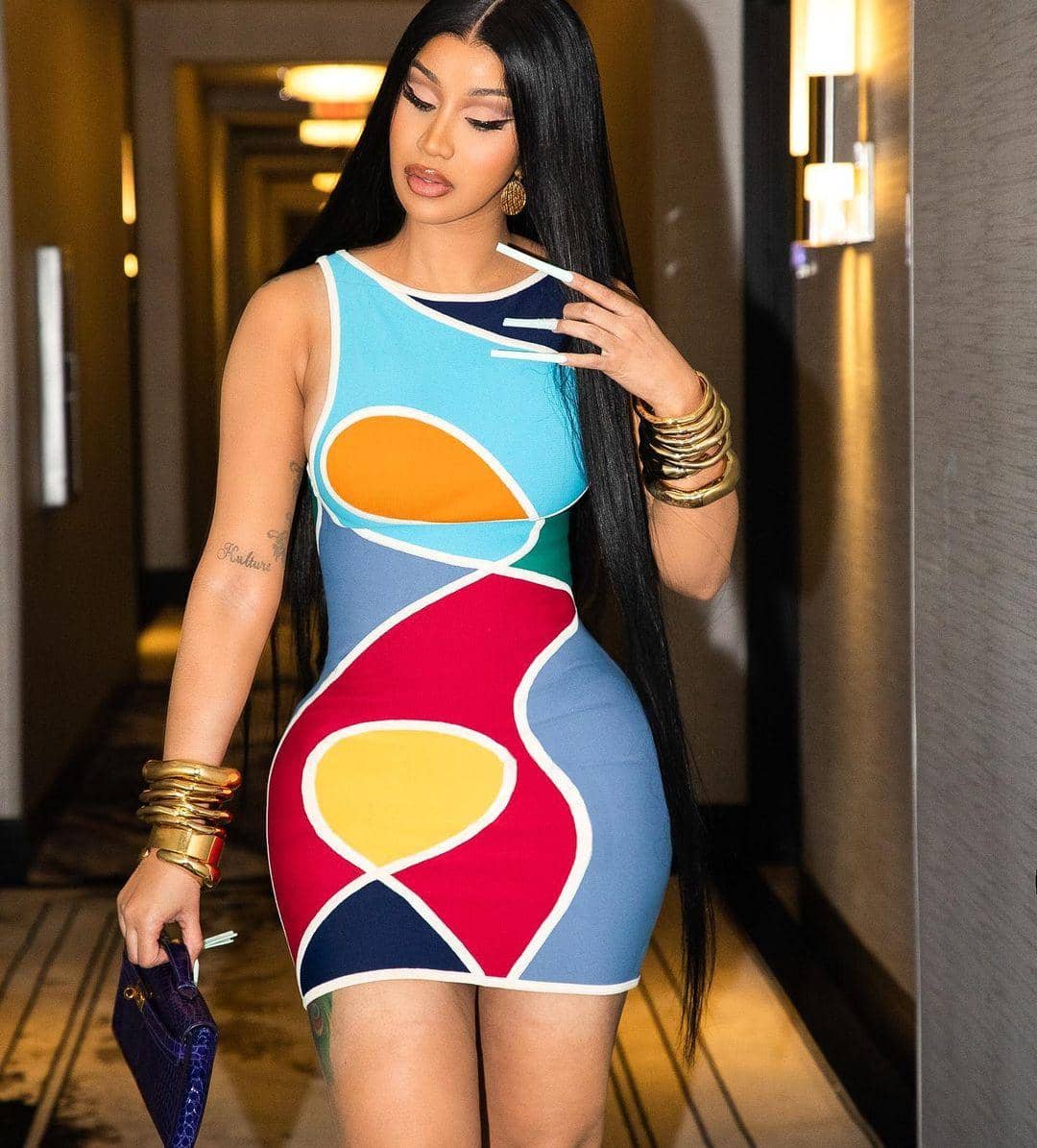 instagram.com/iamcardib