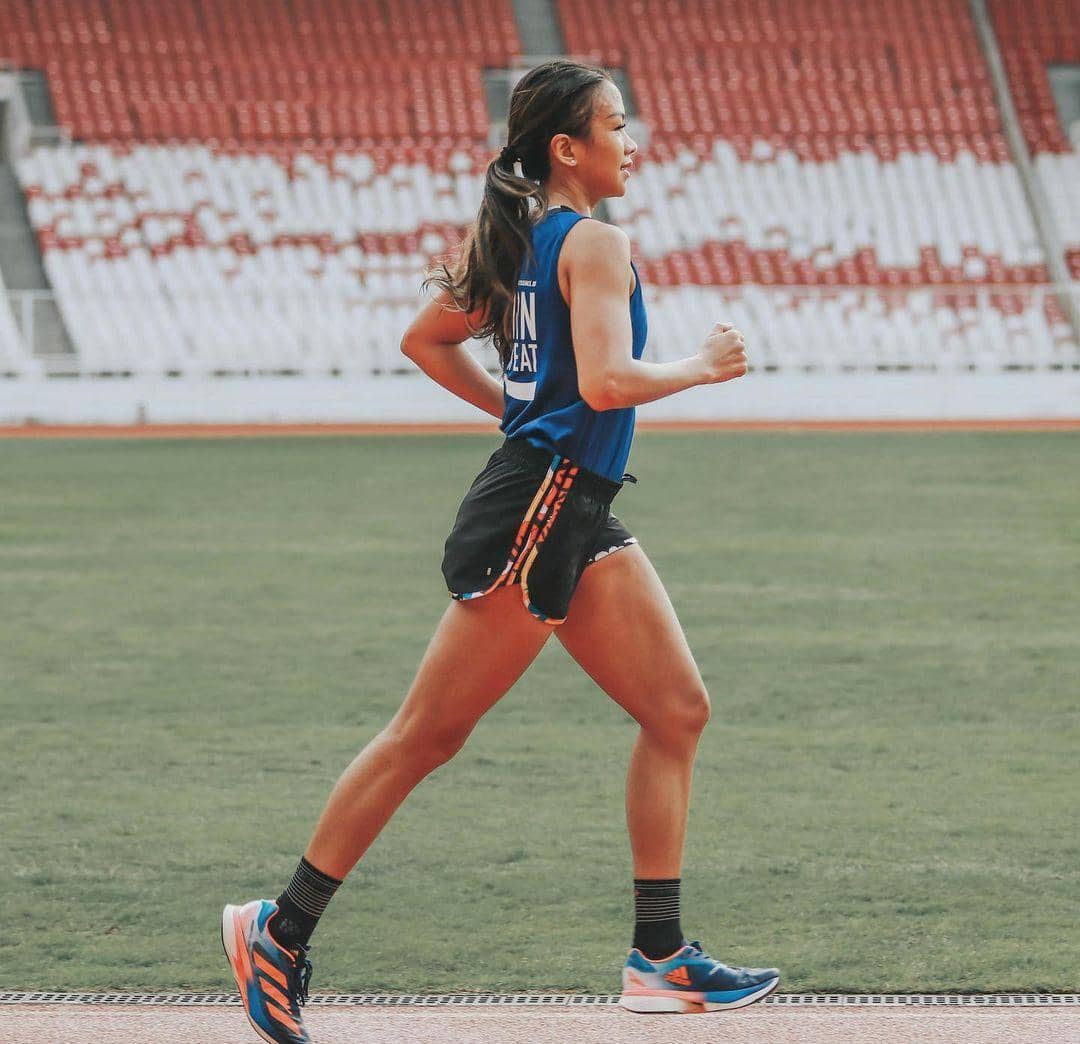 instagram.com/melanieputria