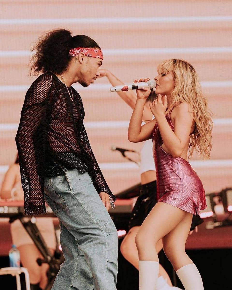 instagram.com/sabrinacarpenter