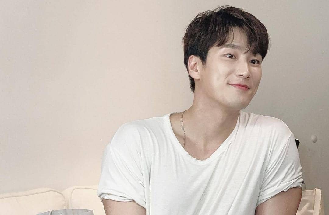 instagram.com/bohyunahn