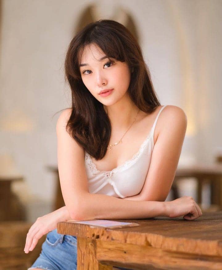 Instagram.com / livyrenata