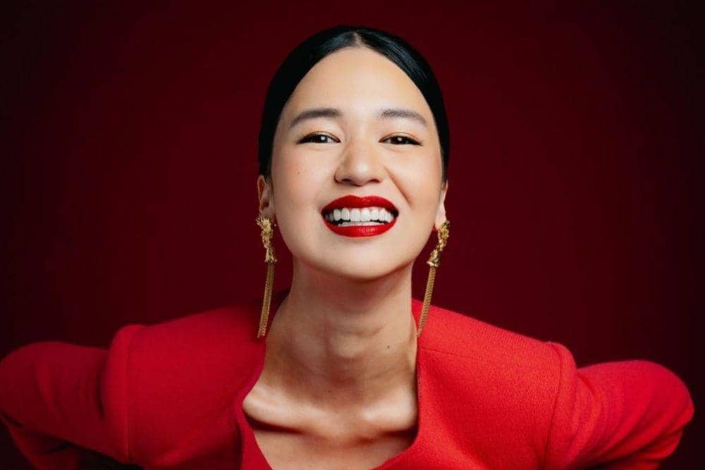 instagram.com/laurabas