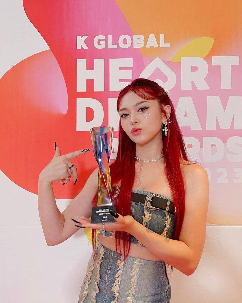 instagram.com/alexa_zbofficial