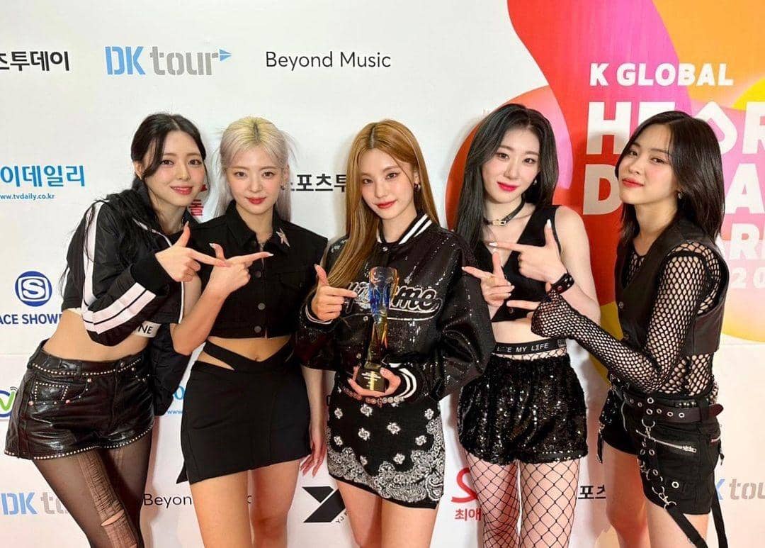 instagram.com/itzy.all.in.us