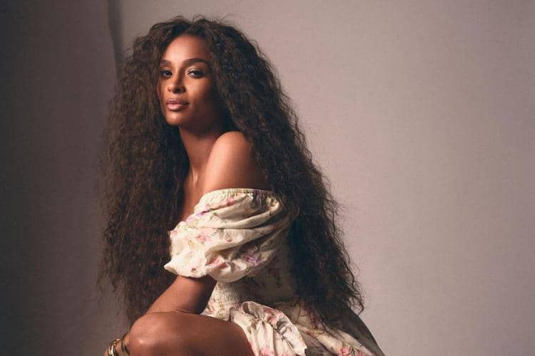 Ciara Jadi Wajah Campaign Kolaborasi GAP dan LoveShackFancy