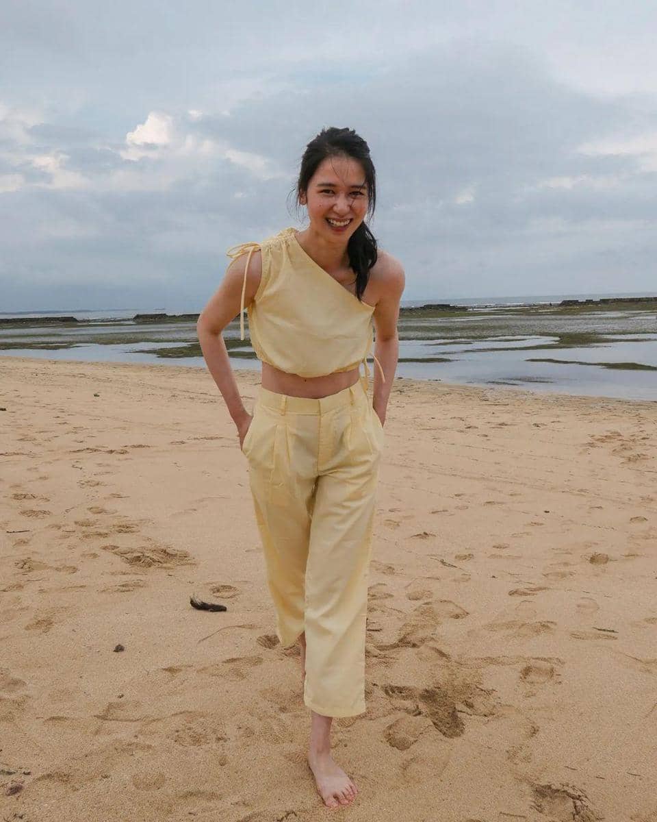 instagram.com/laurabas