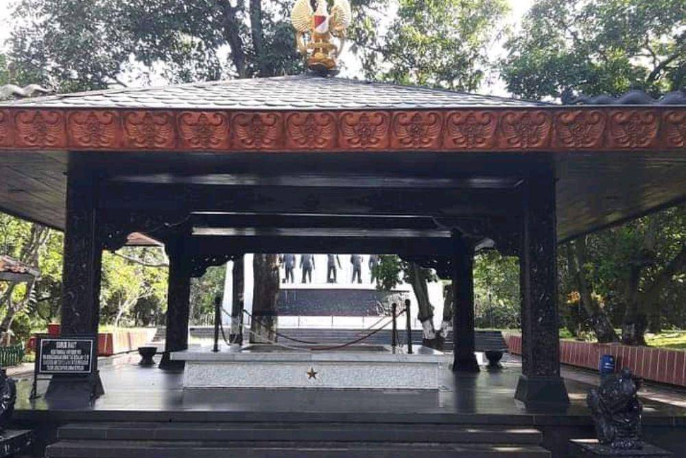 facebook.com/Monumenpancasilasakti