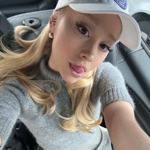 instagram.com/arianagrande