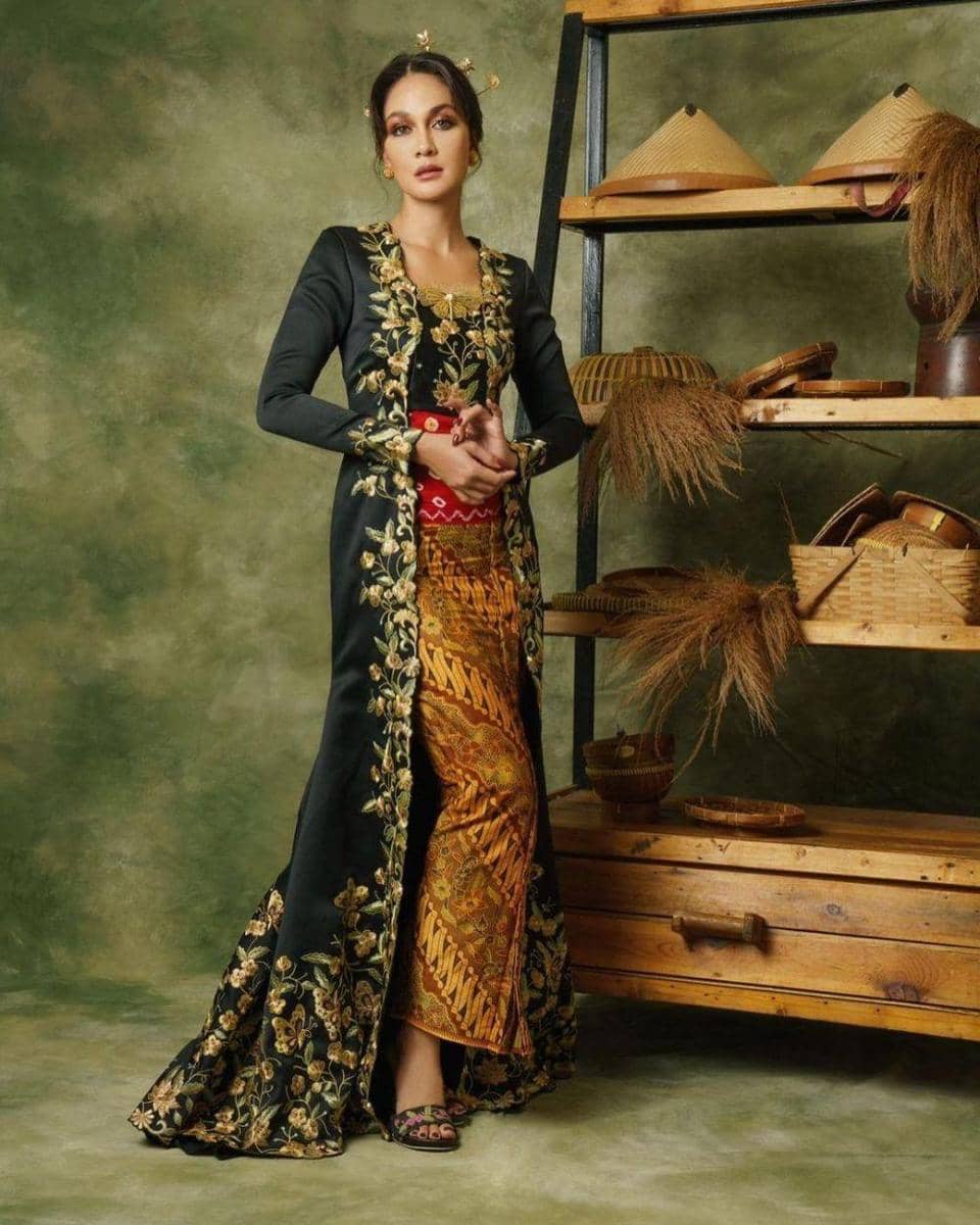 instagram.com/lunamaya